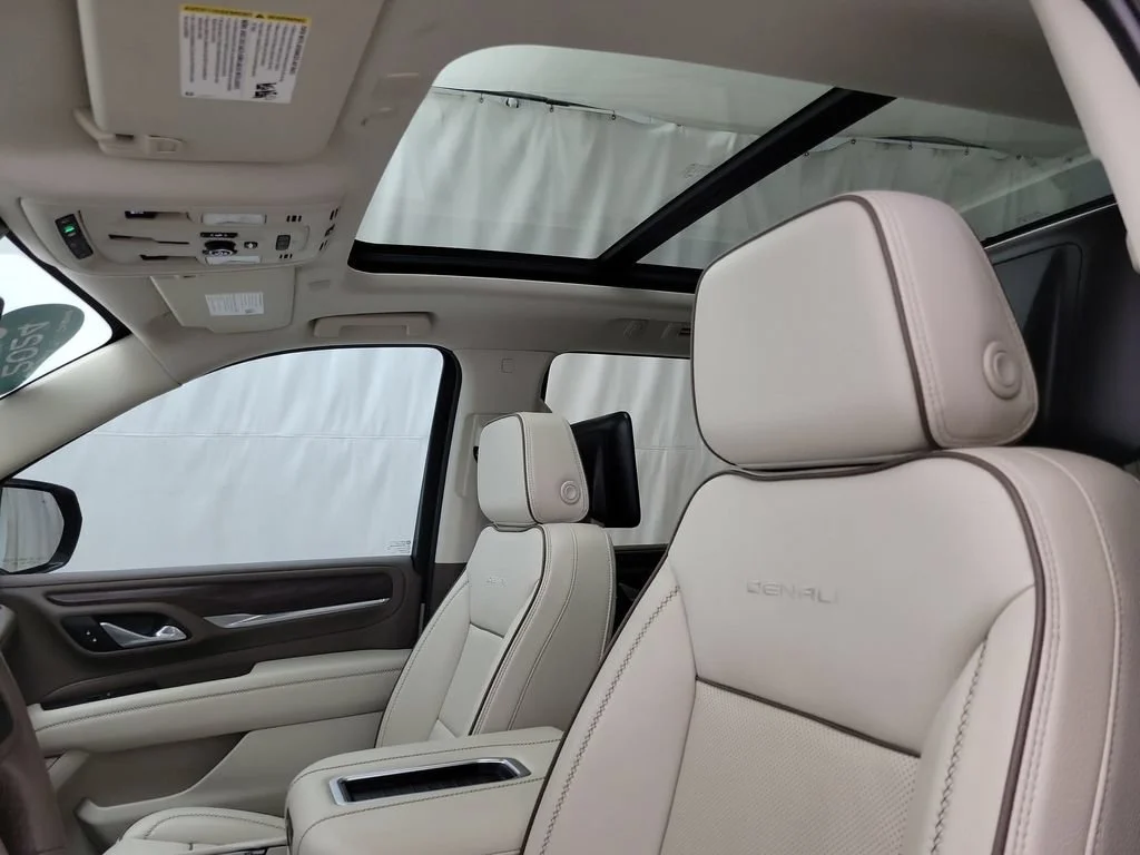 2024 GMC Yukon Denali - Photo 11