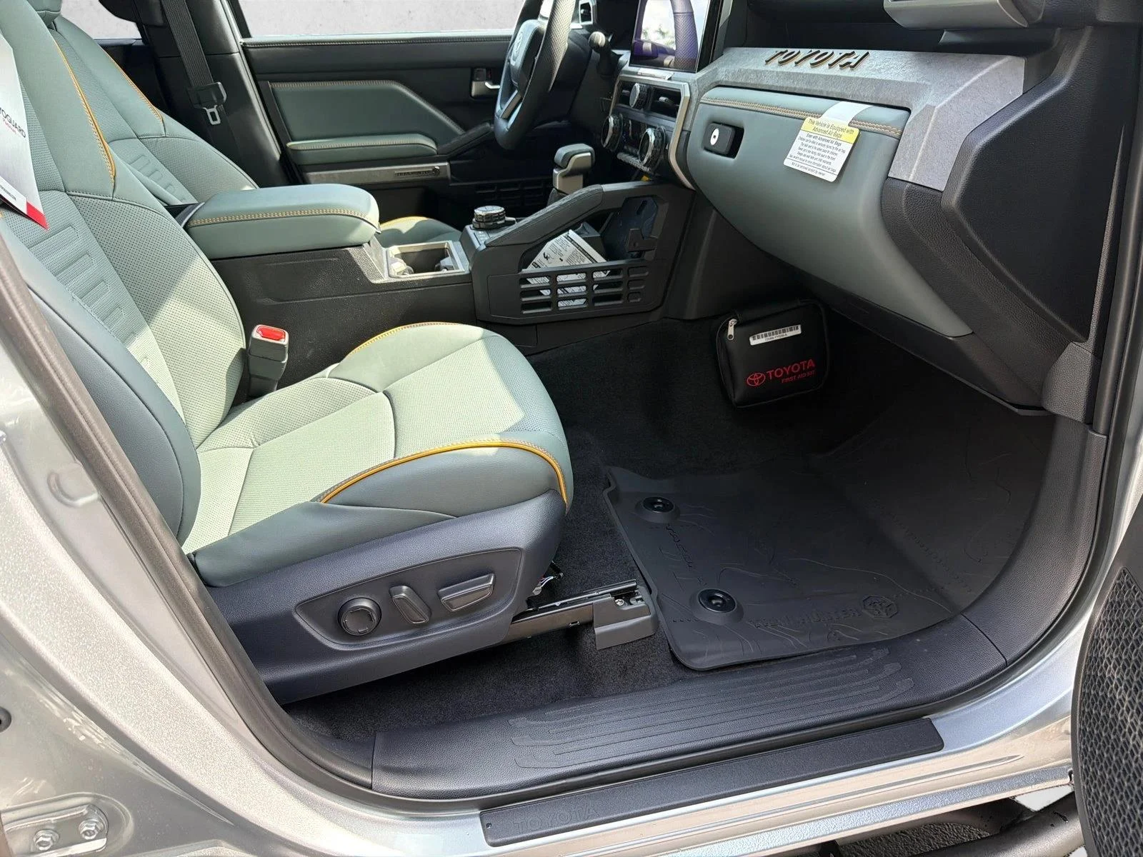 New 2026 Celestial Silver Metallic Toyota Trailhunter image 13