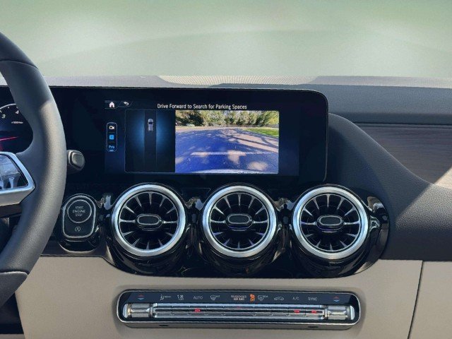 New 2026 GREY Mercedes-Benz GLA 250 image 12