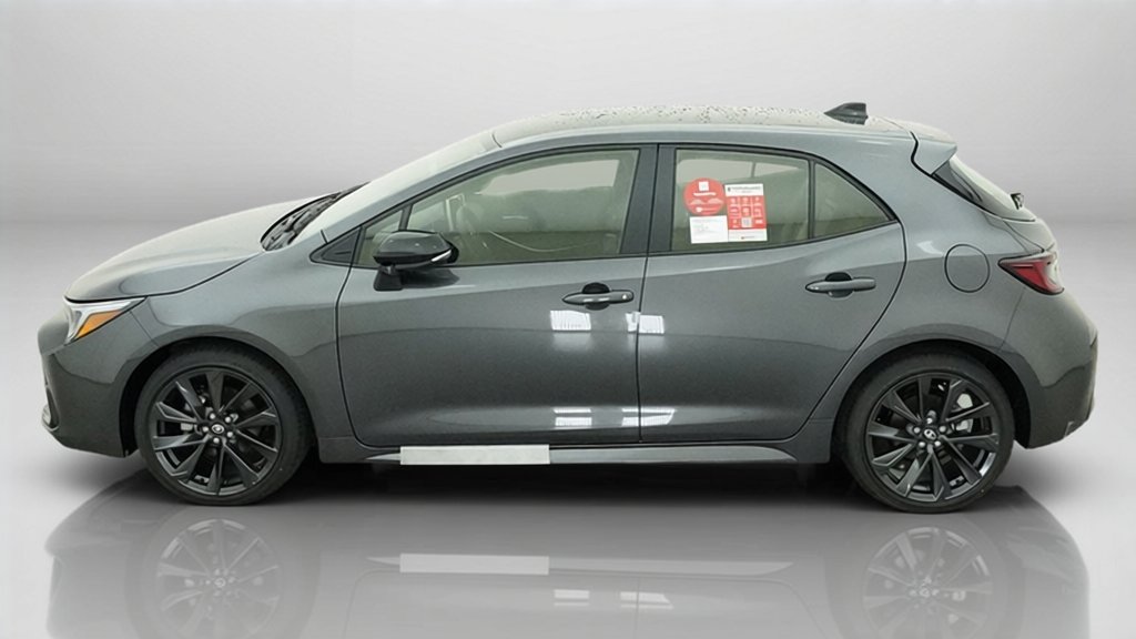 New 2027 Magnetic Gray Metallic Toyota XSE image 2