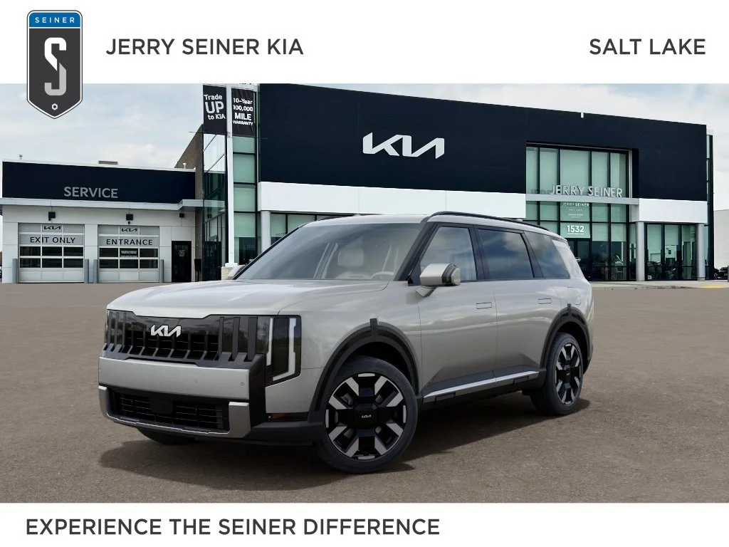 New 2027 Ivory Silver Kia S image 1