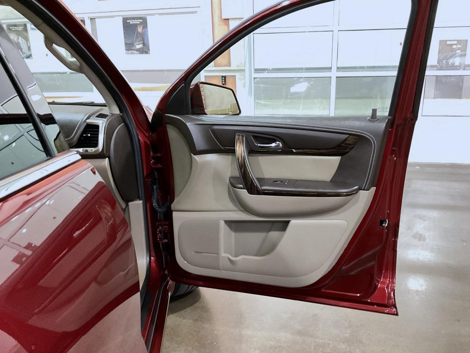 Used 2015 Red GMC Denali image 16