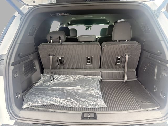 2026 Chevrolet Traverse LT - Photo 13