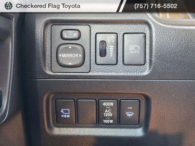 Used 2024 Ice Cap Toyota SR5 Premium image 12
