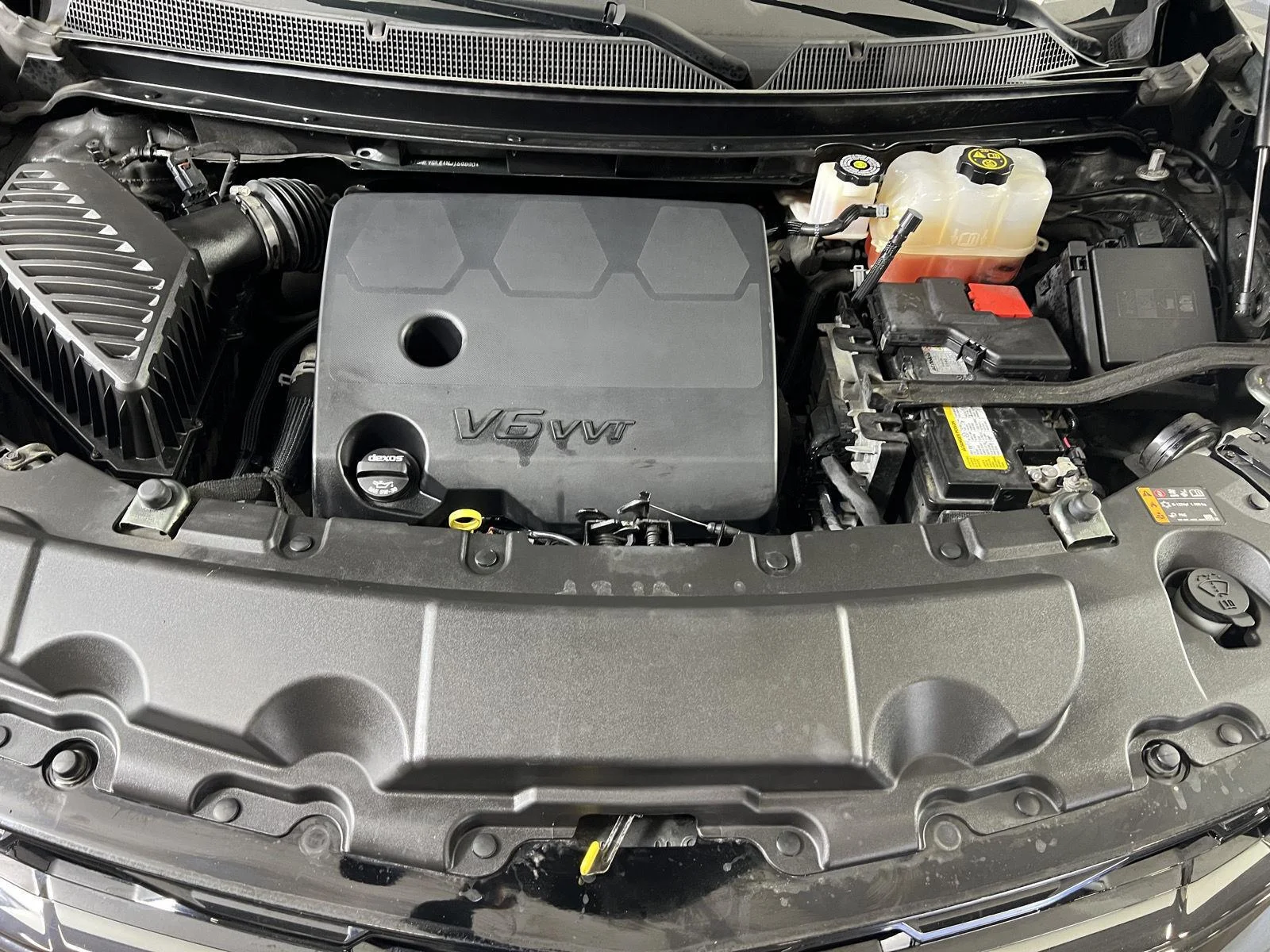 Used 2022 Silver Sage Metallic Chevrolet LT Cloth image 32
