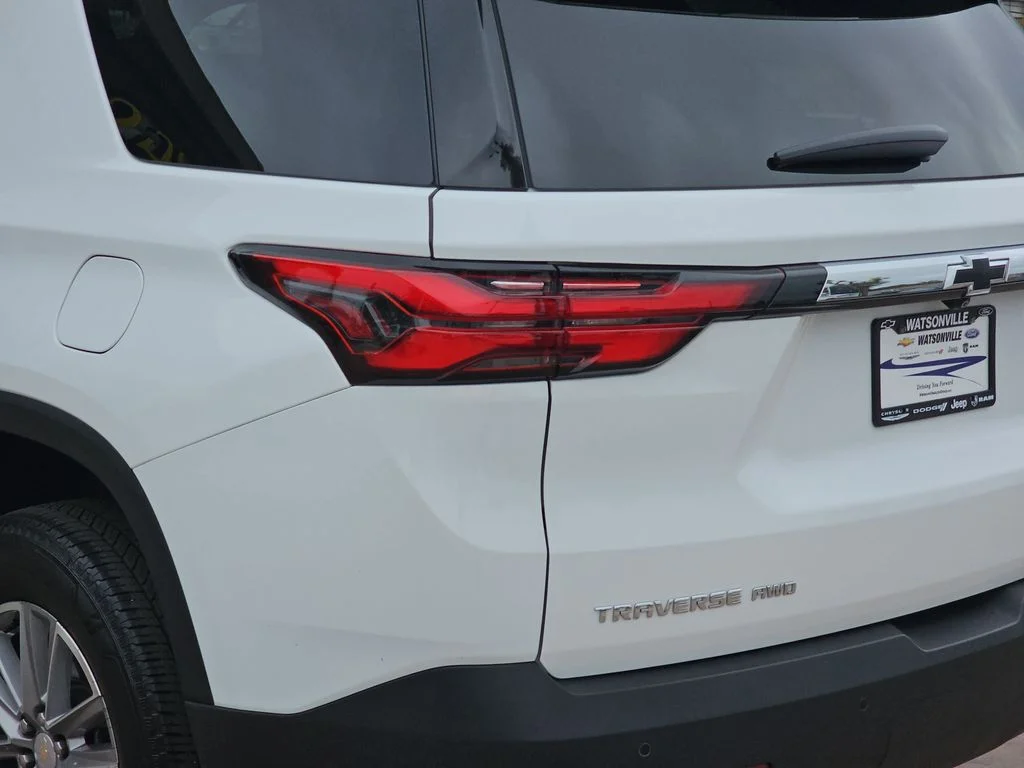 Used 2022 White Chevrolet LT image 39