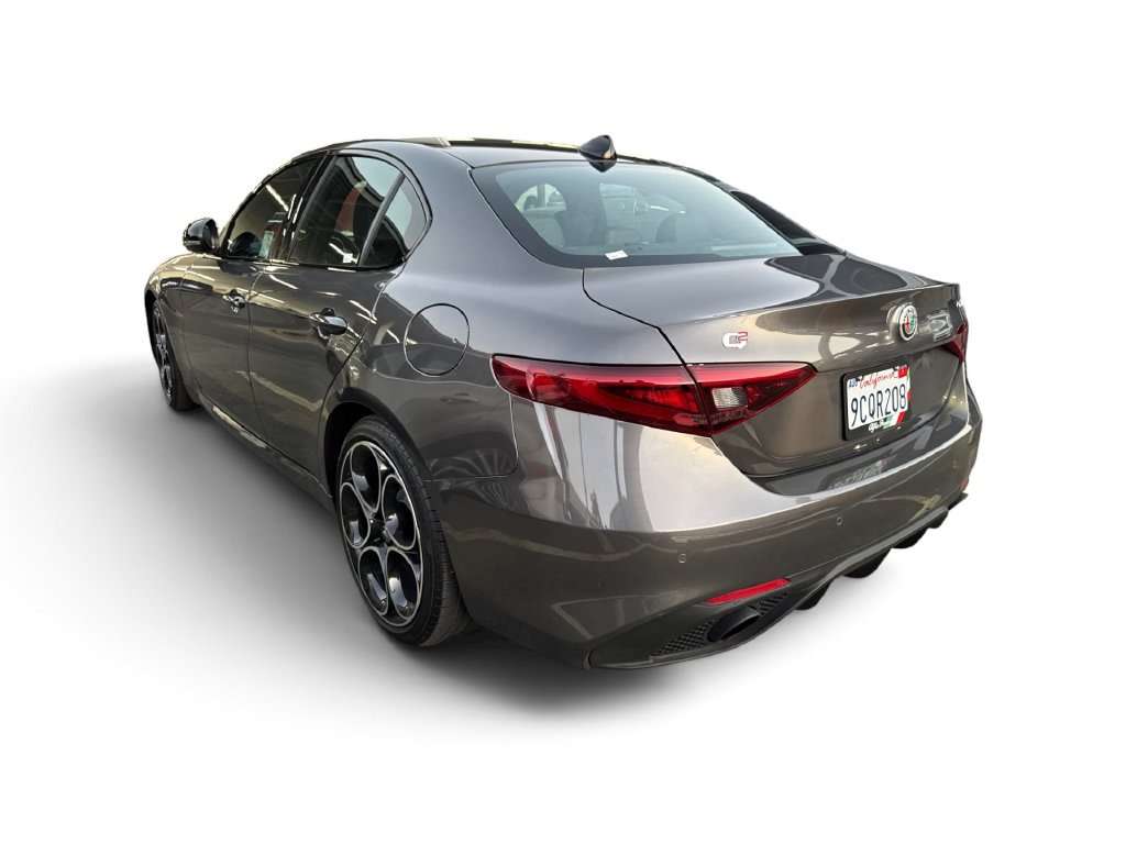 Used 2022 Gray Alfa Romeo Veloce image 4