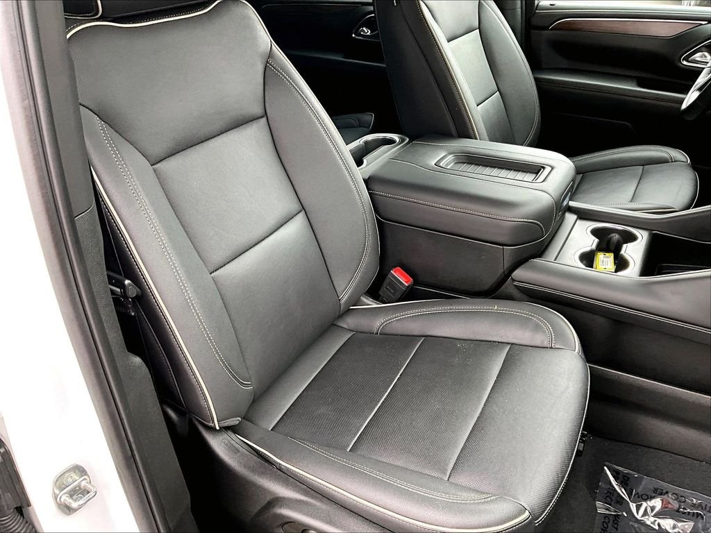 Used 2023 Summit White Chevrolet Premier image 11