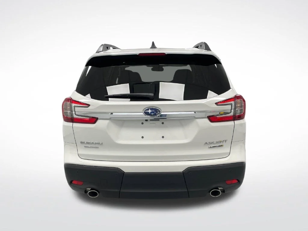 New 2026 CRYSTAL WHITE PEARL Subaru Limited 7-Passenger image 3