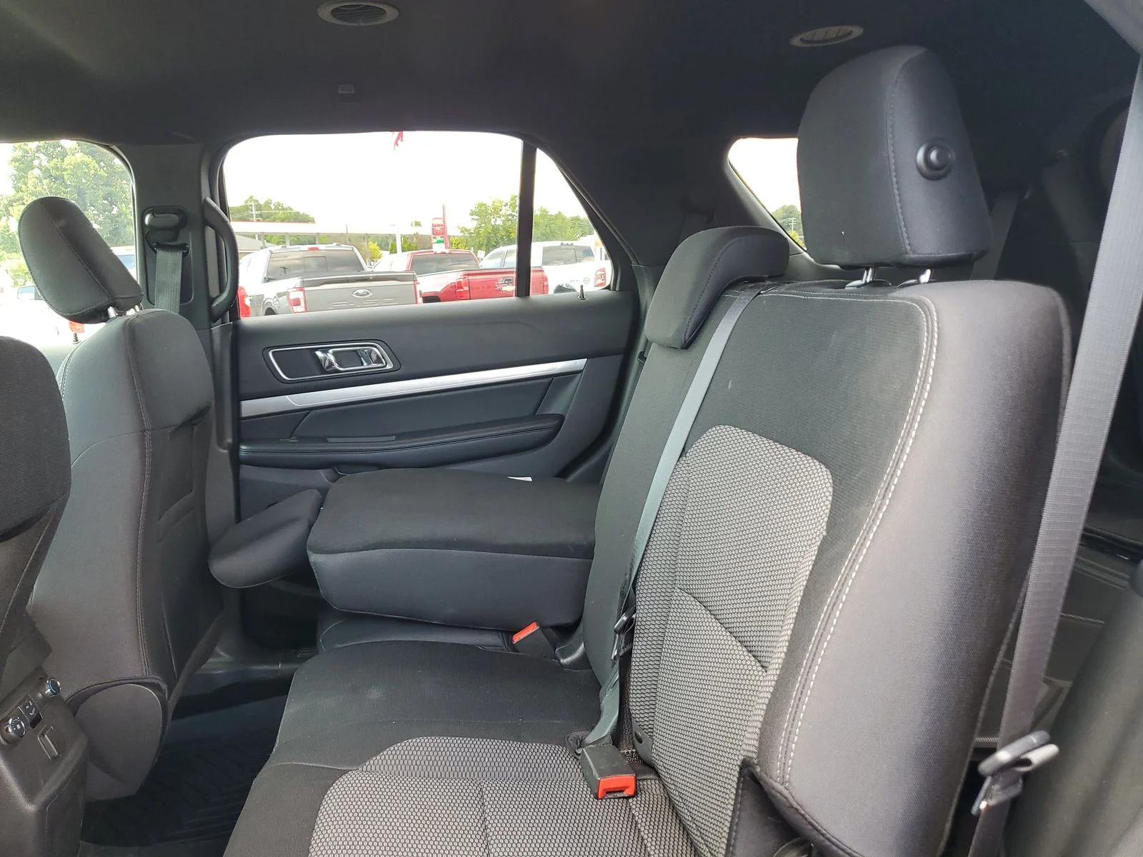 Used 2019 Black Ford XLT image 7