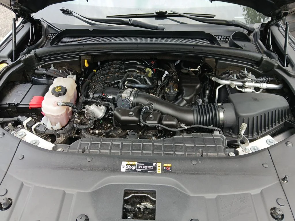 Used 2022 Gray Jeep Limited image 29