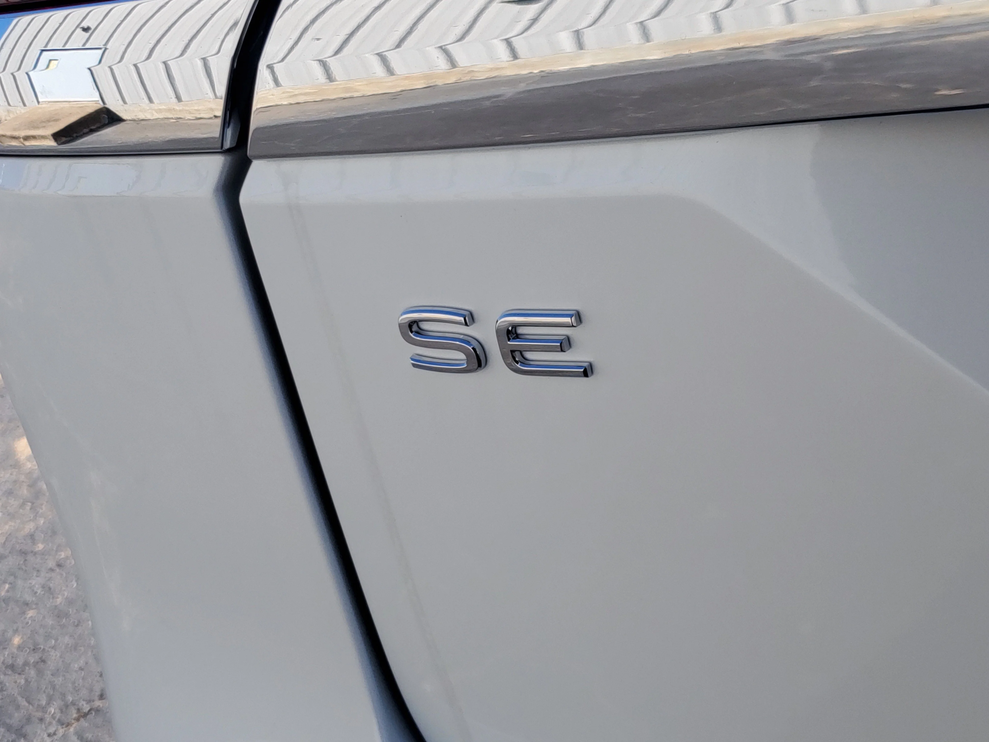 New 2026 White Volkswagen 2.0T SE w/Technology image 5
