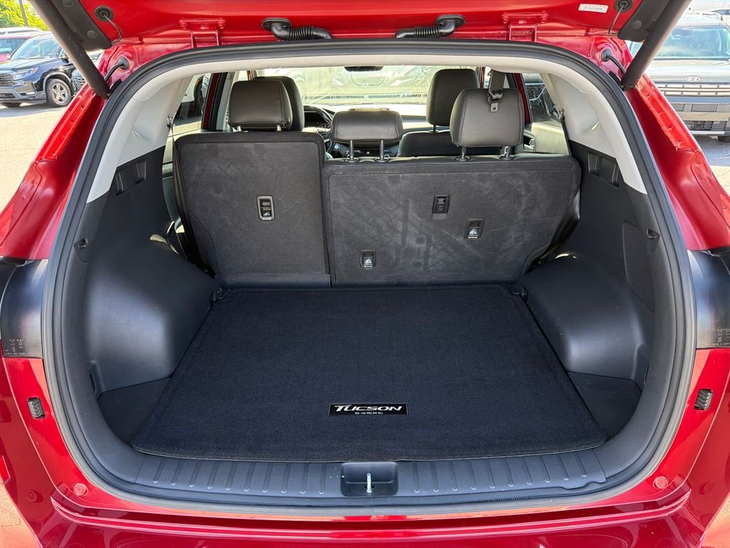 Used 2021 Red Hyundai Limited image 18