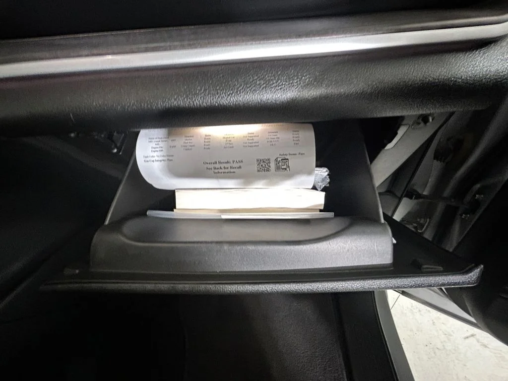 Used 2023 Silver Jeep Limited image 28