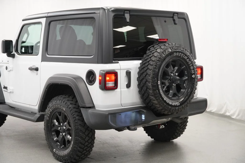 Used 2022 White Jeep Willys image 13