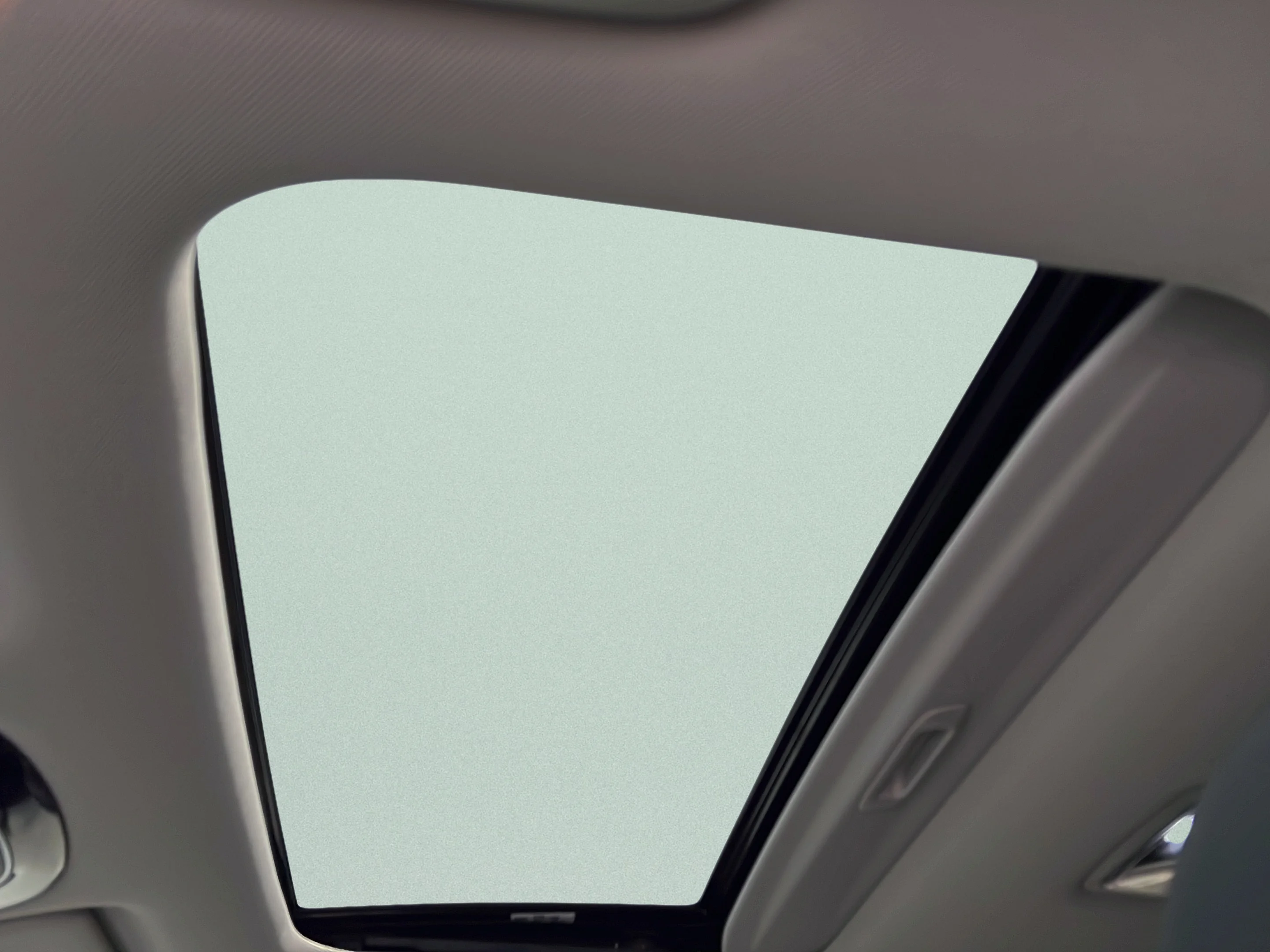 Used 2024 Hampton Gray Hyundai SEL image 19