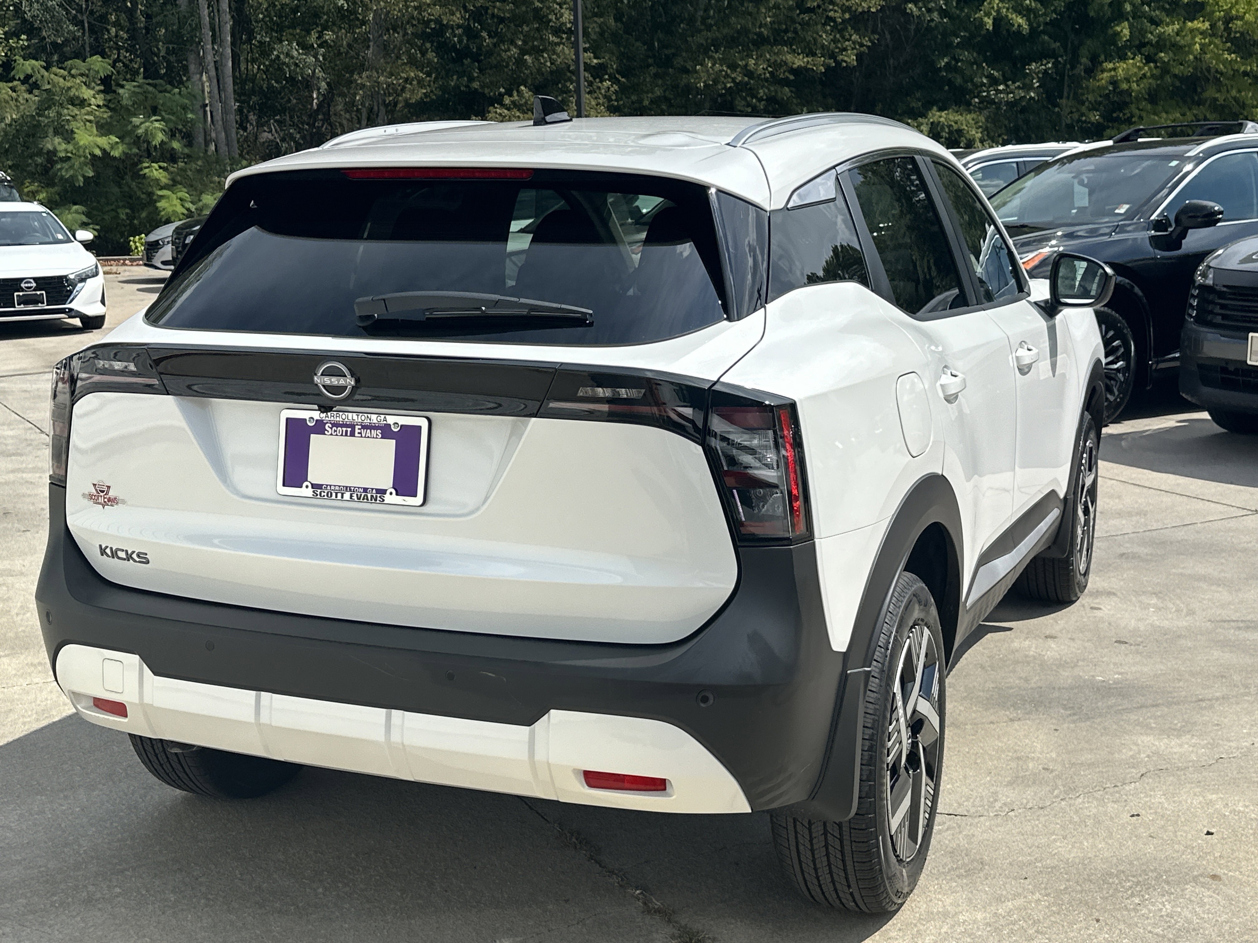 2026 Nissan KICKS SV - Photo 8