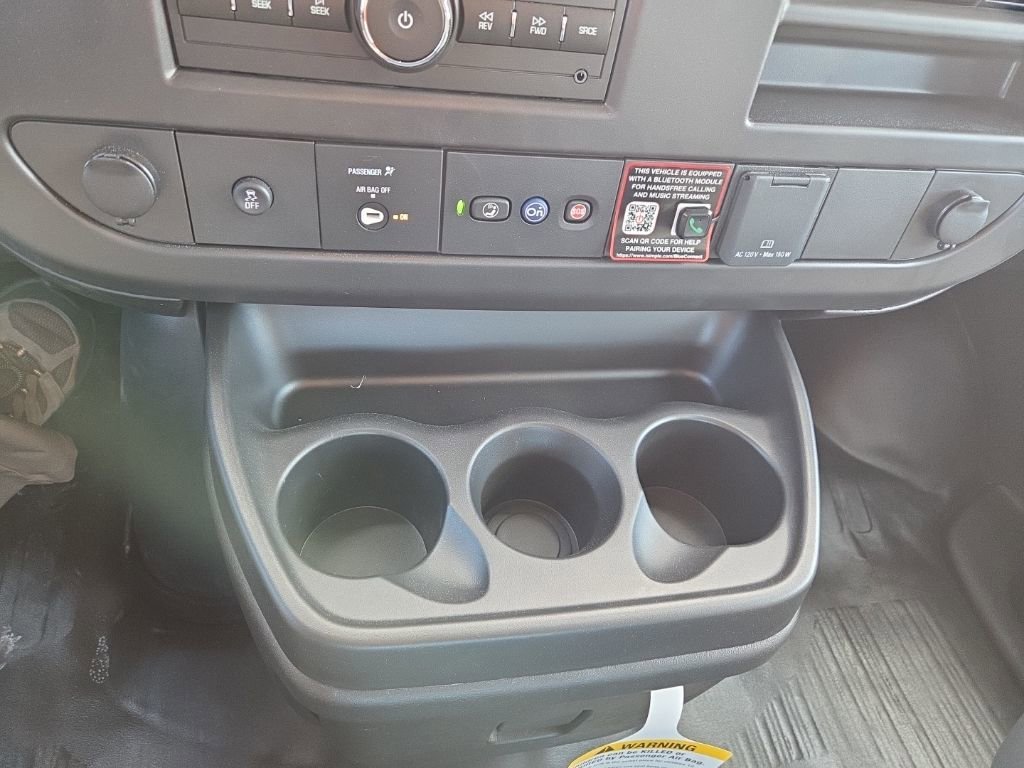 2025 Chevrolet Express Cargo Work Van - Photo 25