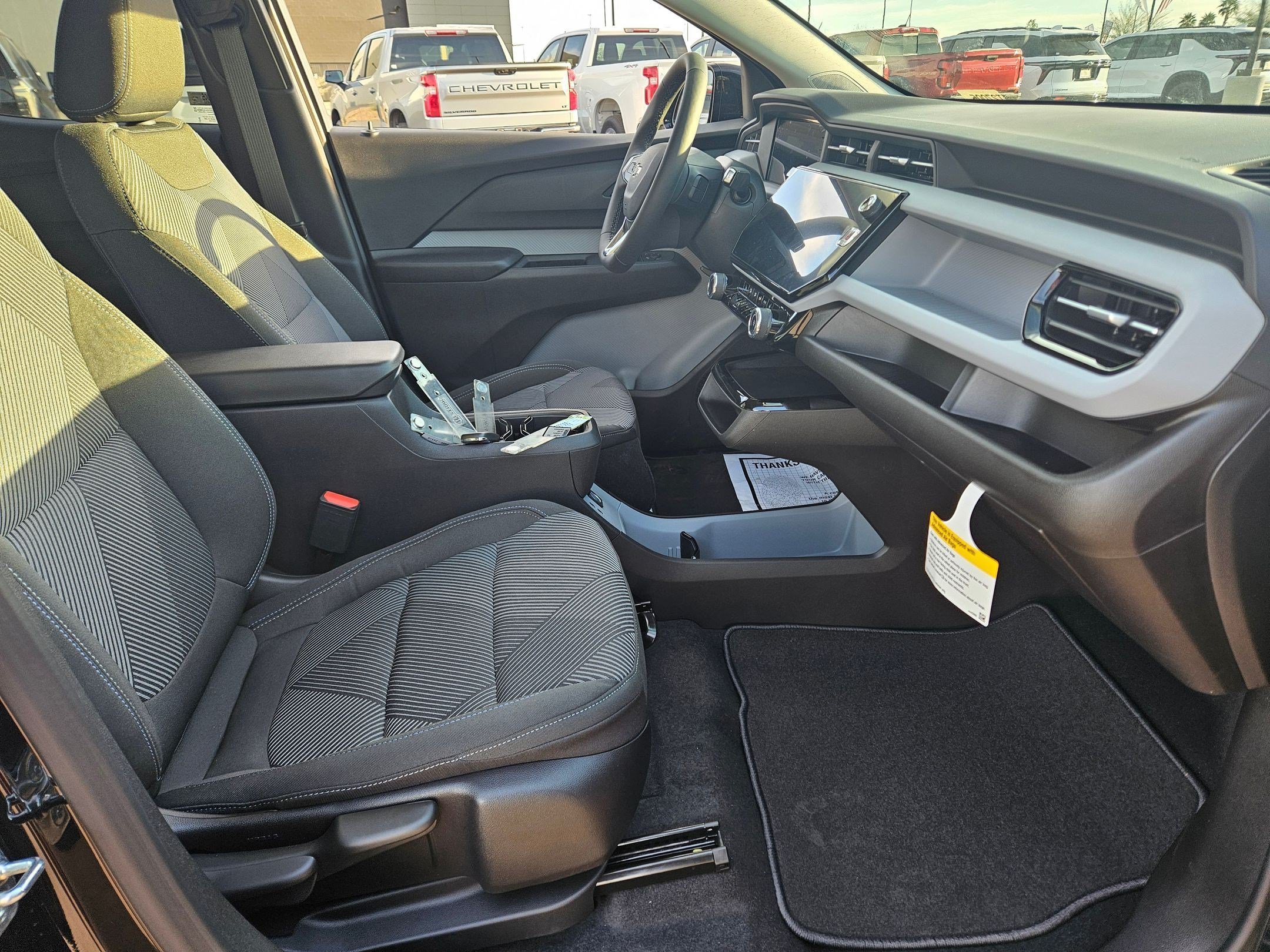 2027 Chevrolet Bolt LT - Photo 19