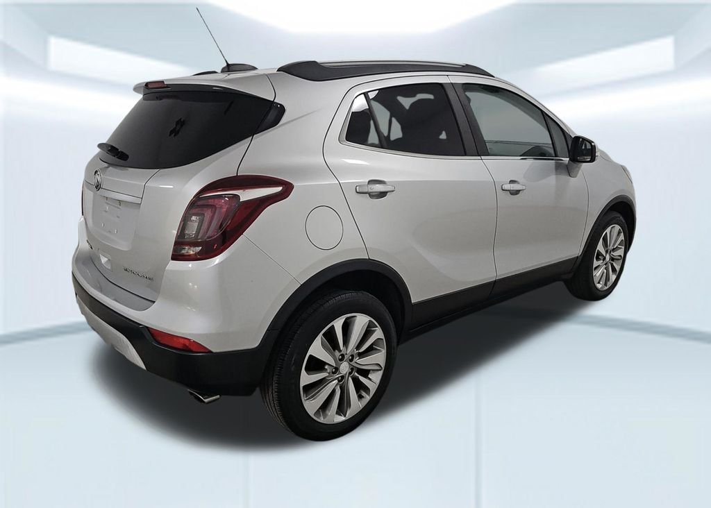 Used 2017 Silver Buick Preferred image 2