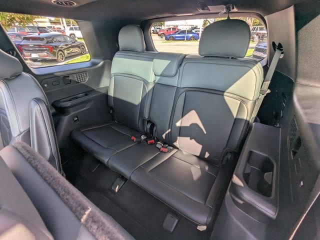New 2027 Glacial White Pearl Kia X-LINE SX image 14