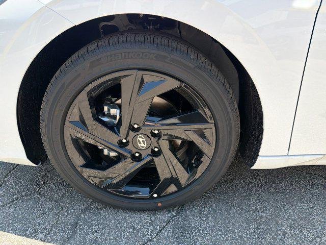 New 2026 White Hyundai SEL Sport image 27