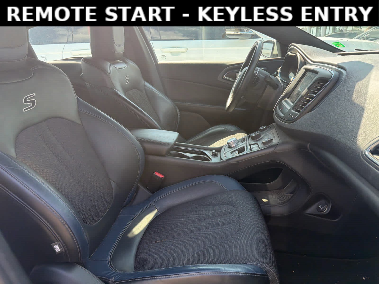 Used 2015 Bright White Clearcoat Chrysler S image 4