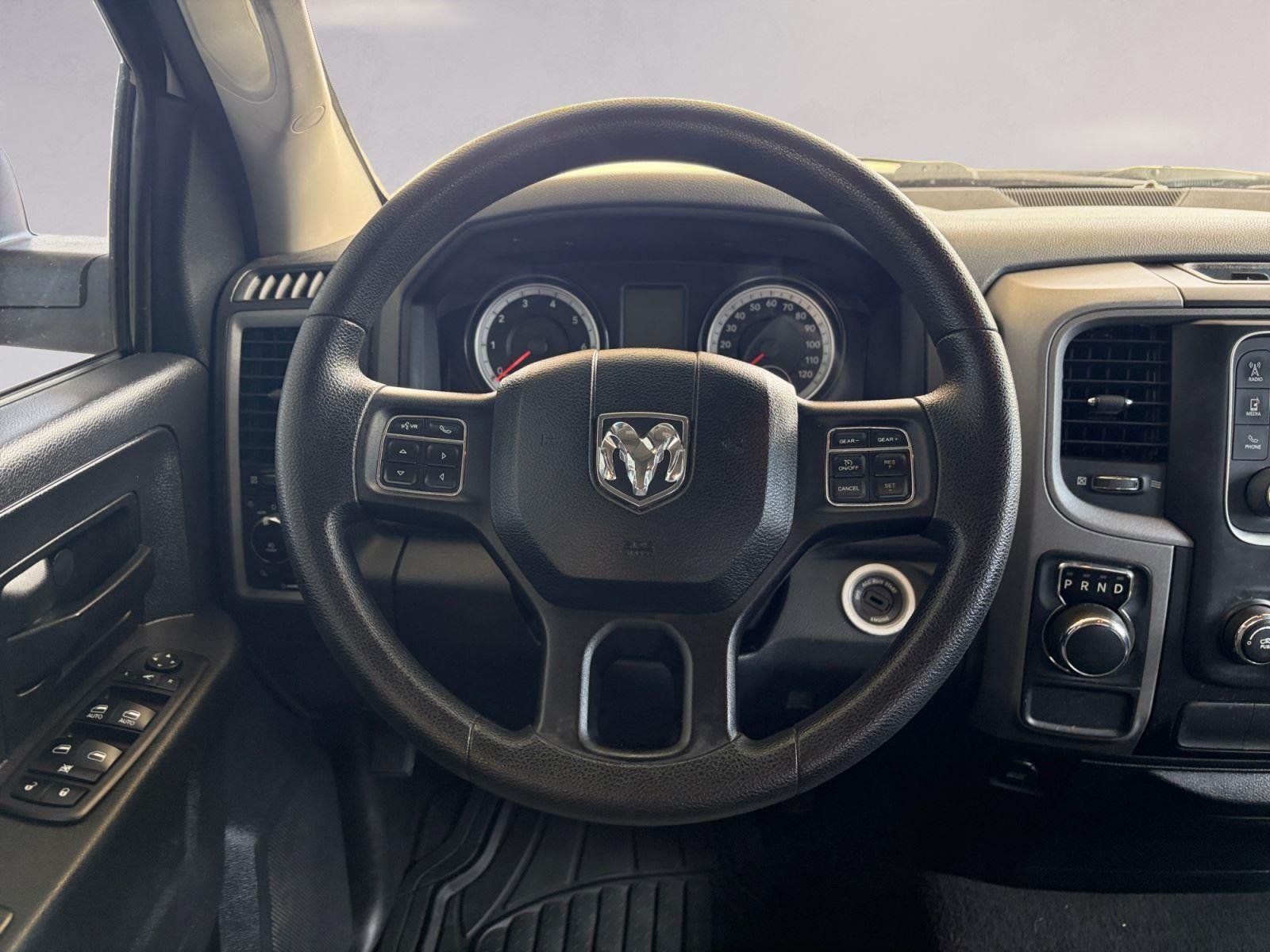 Used 2015 Bright White Clearcoat Ram Express image 12
