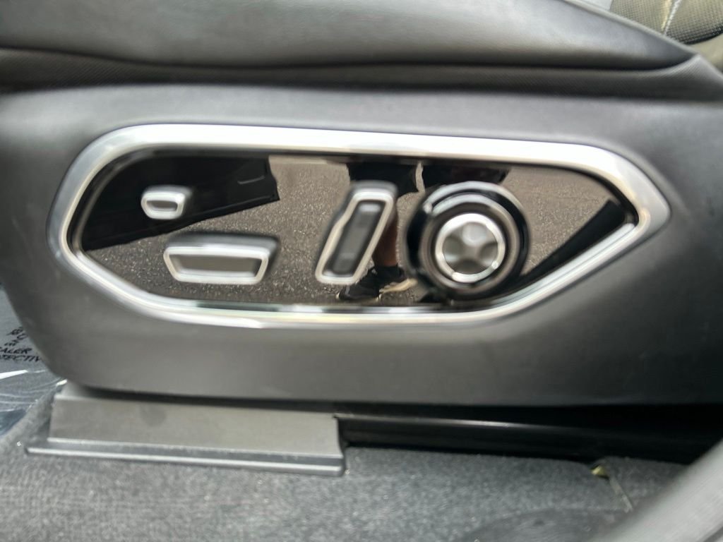 Used 2022 Gray Jeep Overland image 16