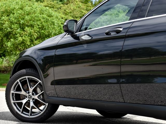 Certified Used 2022  Mercedes-Benz GLC 300 image 6