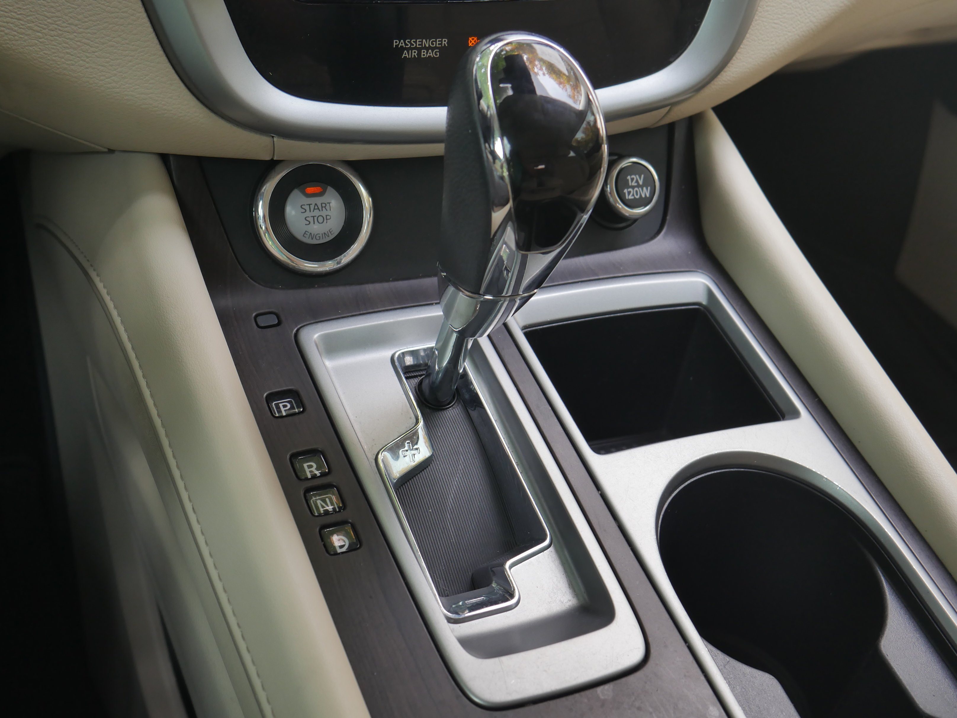 Used 2019 Mocha Almond Pearl Nissan Platinum image 11