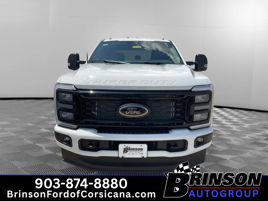 New 2026 Oxford White Ford F-250® XLT image 2