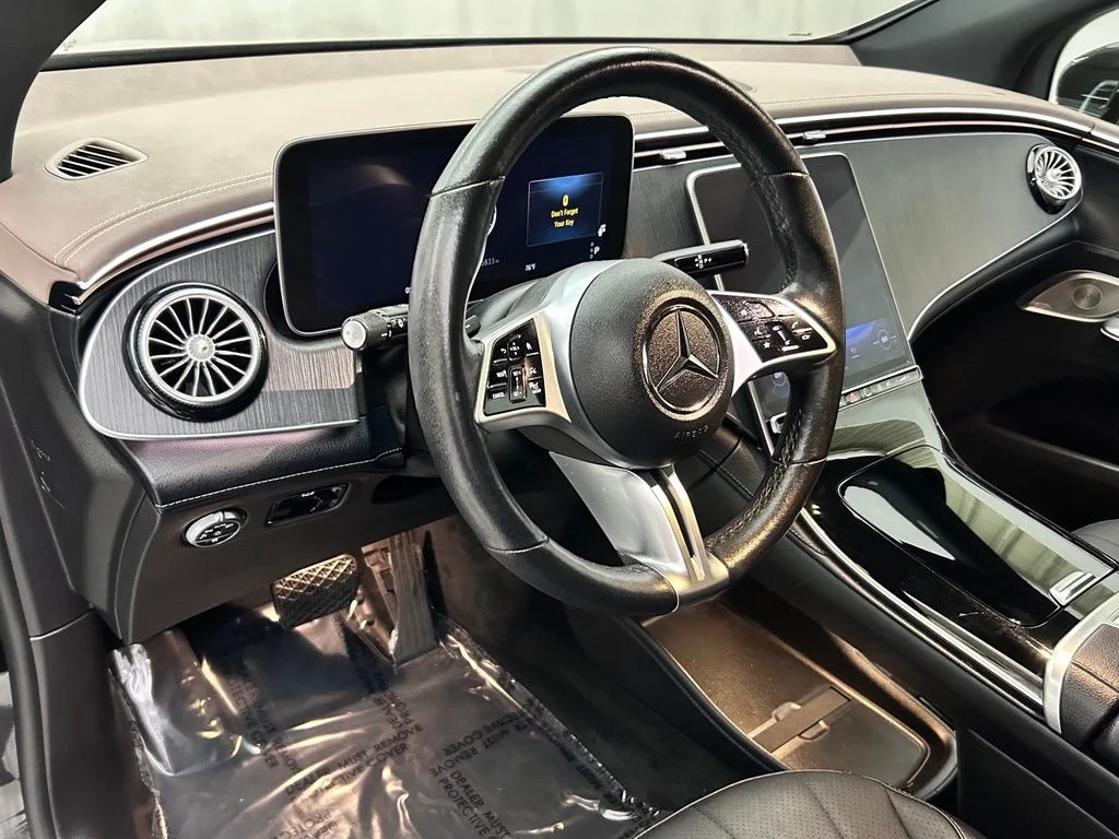 Used 2023 Black Mercedes-Benz 350 SUV image 10