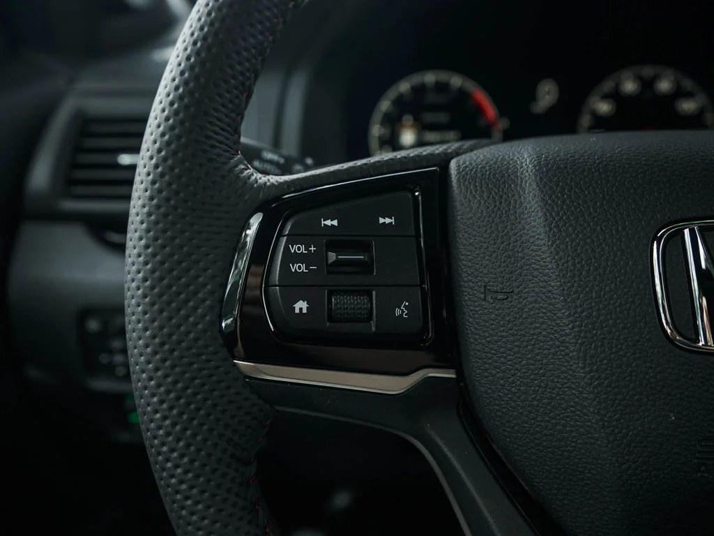 New 2026 Sonic Gray Pearl Honda Black Edition image 19