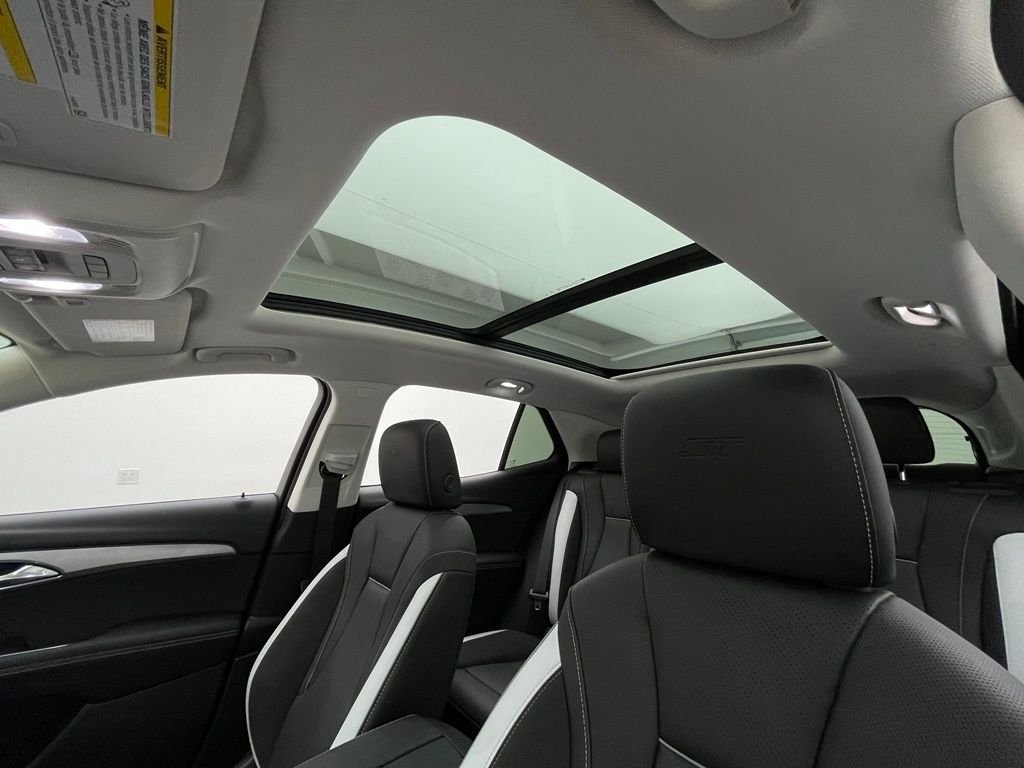 Used 2025 Ebony Twilight Metallic Buick Sport Touring image 5