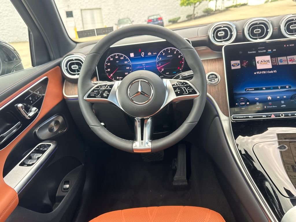 New 2026 Obsidian Black Metallic Mercedes-Benz GLC 300 image 22