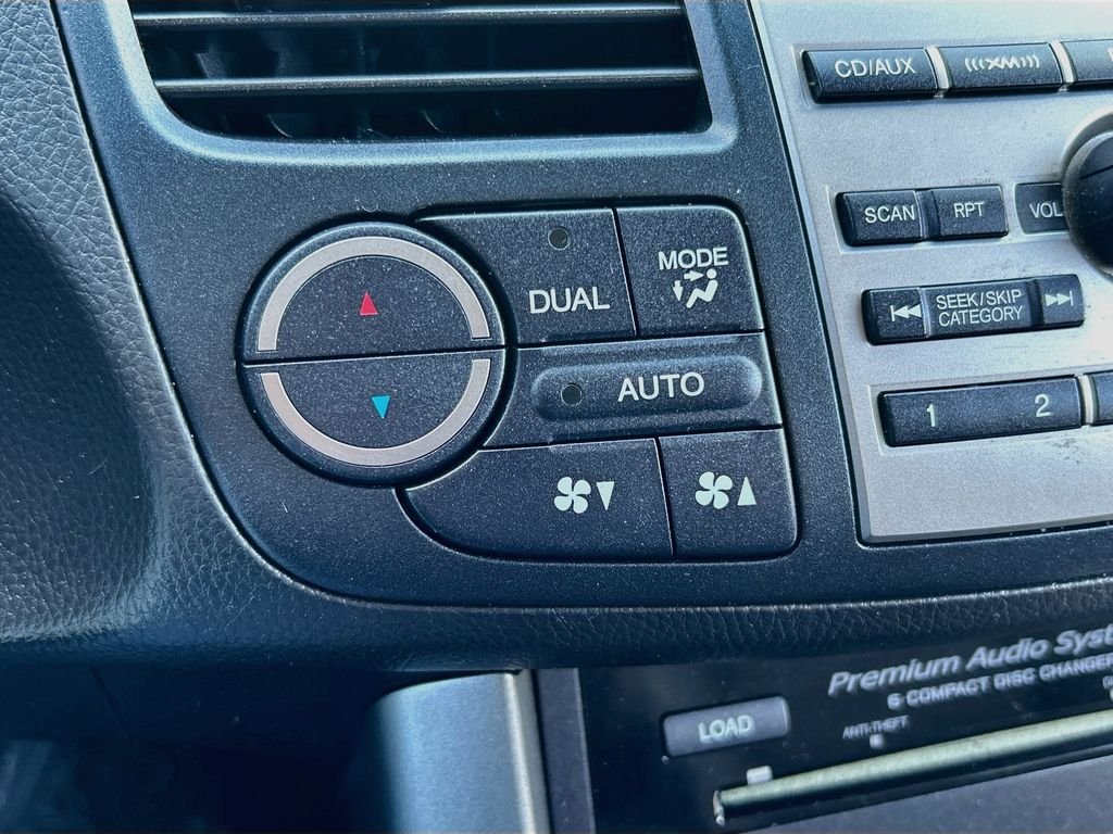 Used 2010 Palladium Metallic Acura Base image 15