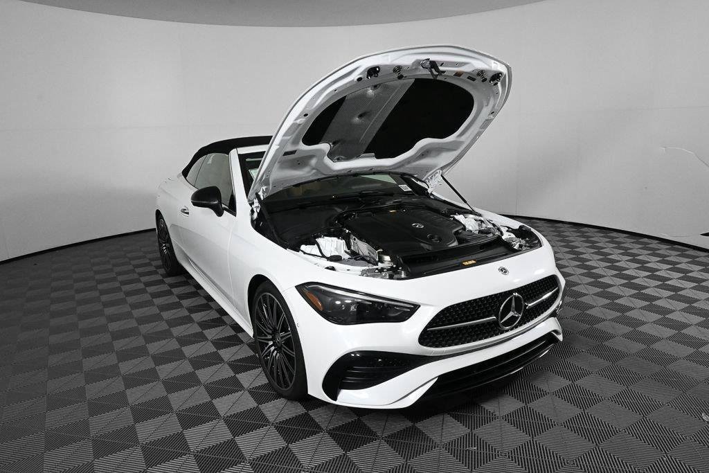 New 2027 MANUFAKTUR Moonlight White Metallic Mercedes-Benz CLE 450 image 64