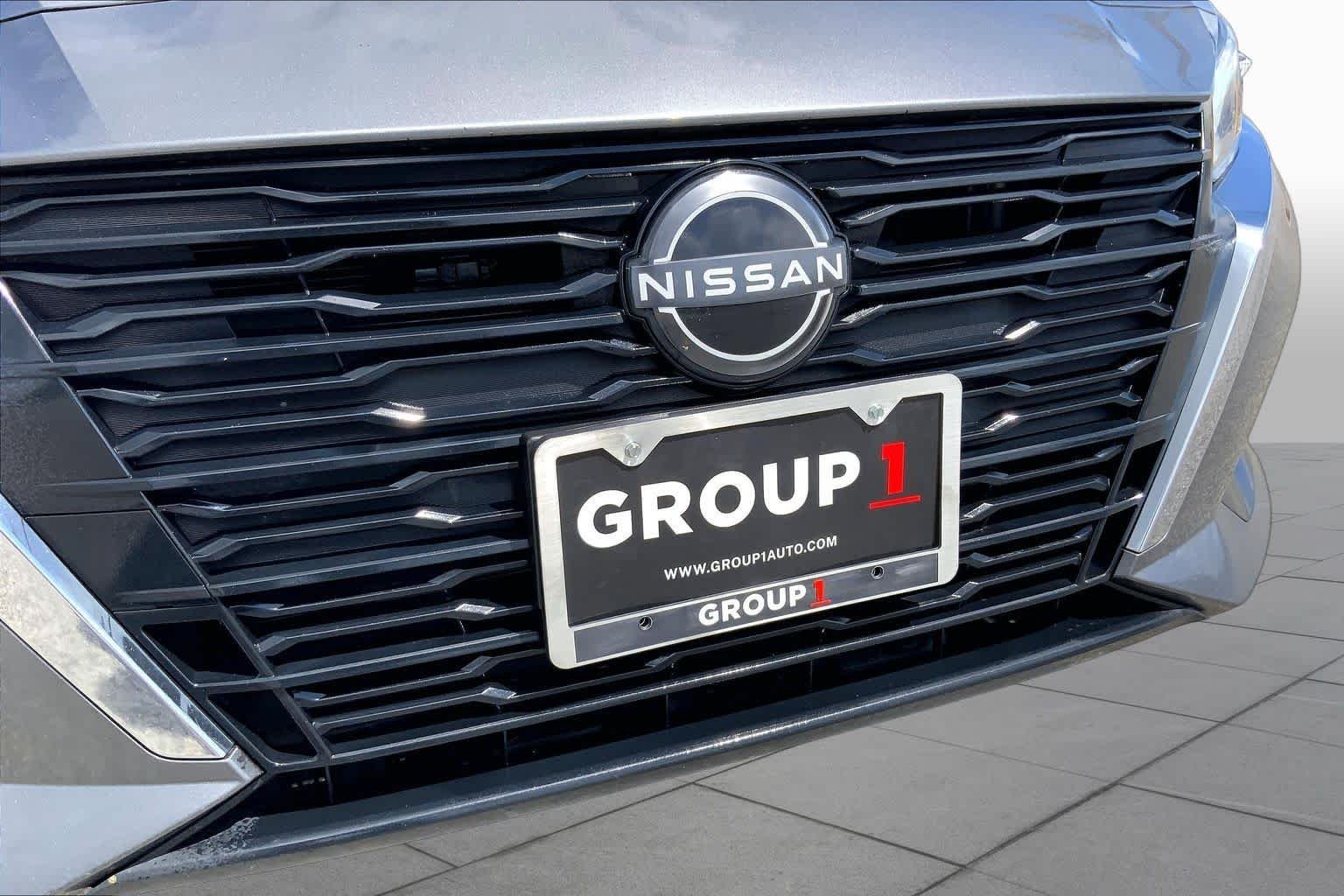 Used 2023 Gun Metallic Nissan 2.5 SV image 29