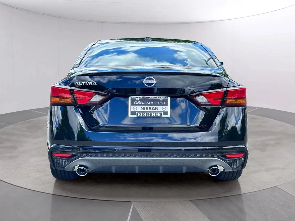New 2026 Super Black Nissan SV image 4