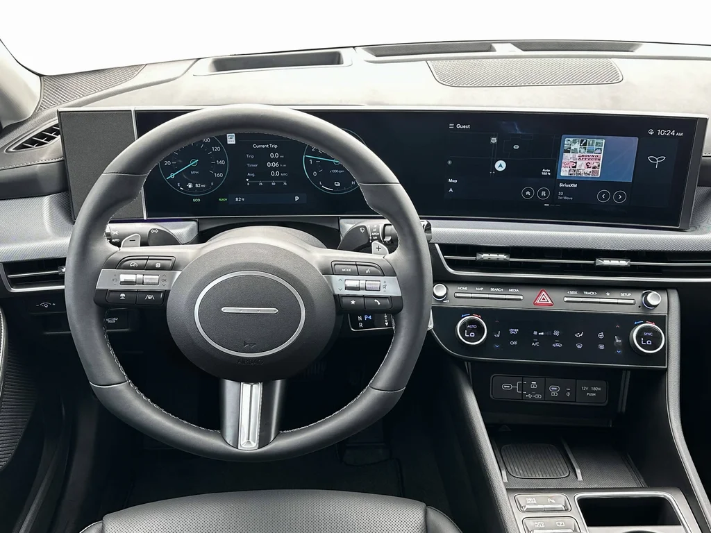 Used 2025 Black Hyundai Limited image 18