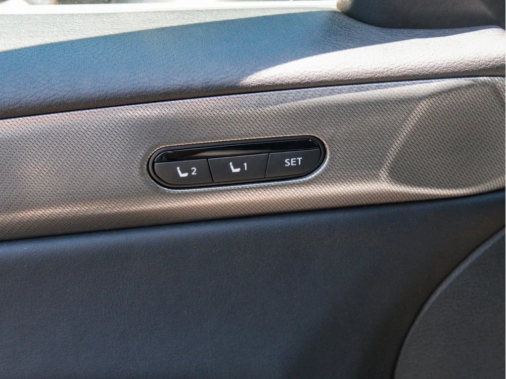 New 2027 BLACK OBSIDIAN INFINITI Luxe AWD image 10
