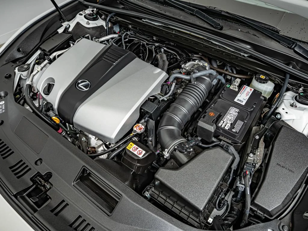Used 2019 White Pearl Lexus 350 image 46