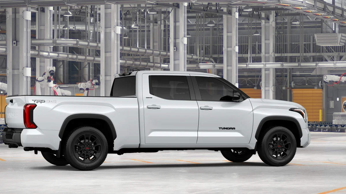 New 2026 Wind Chill Pearl <sup>1</sup> Toyota Limited image 13