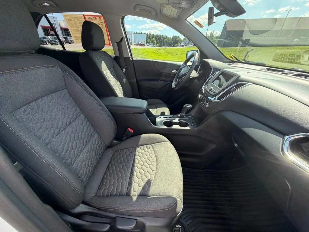 Used 2019 White Chevrolet LT image 35