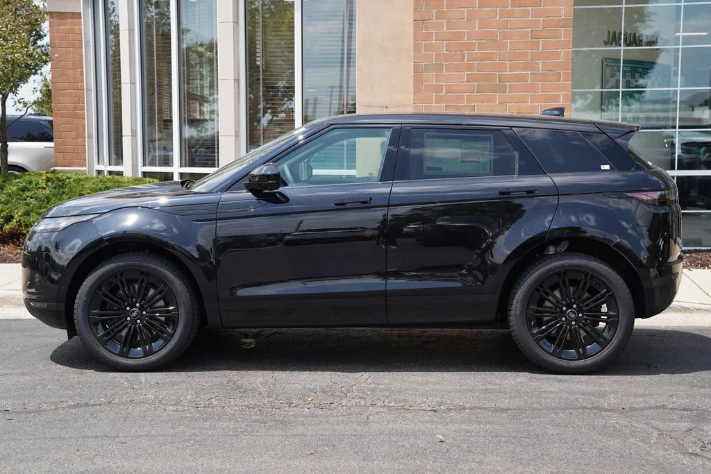 New 2026 Santorini Black Land Rover S image 2