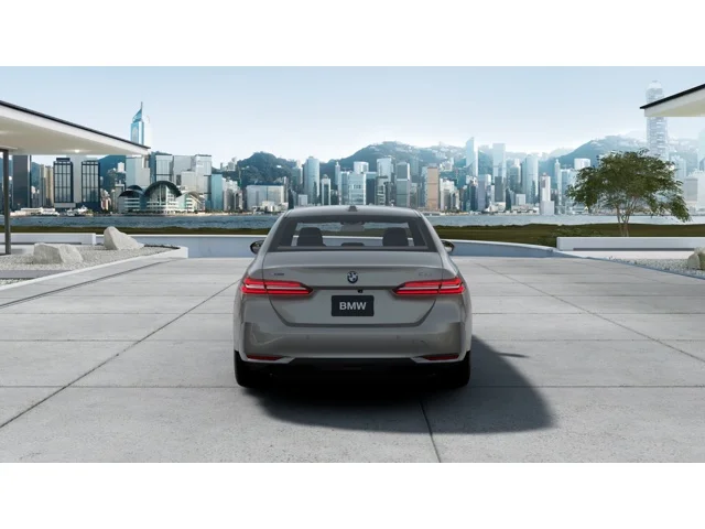 New 2026 Oxide Grey Metallic BMW 530i xDrive image 5