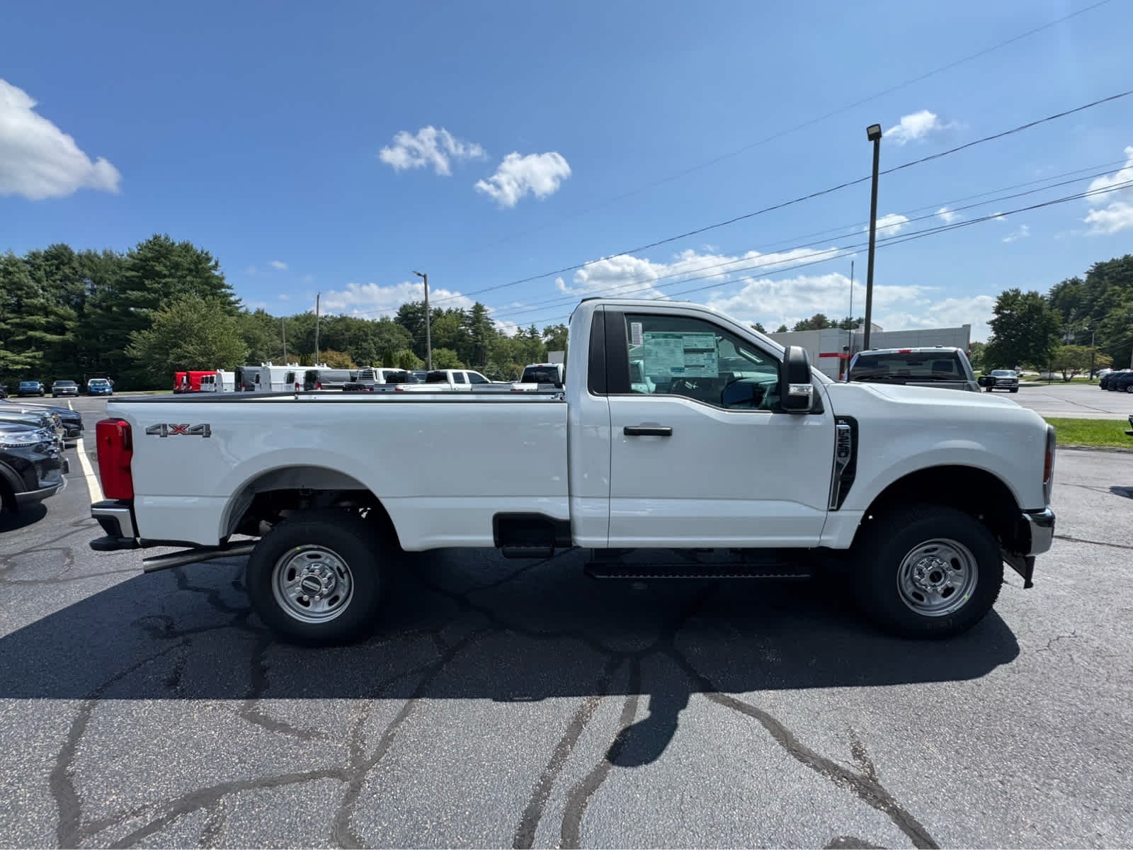 New 2026 Oxford White Ford XL image 7