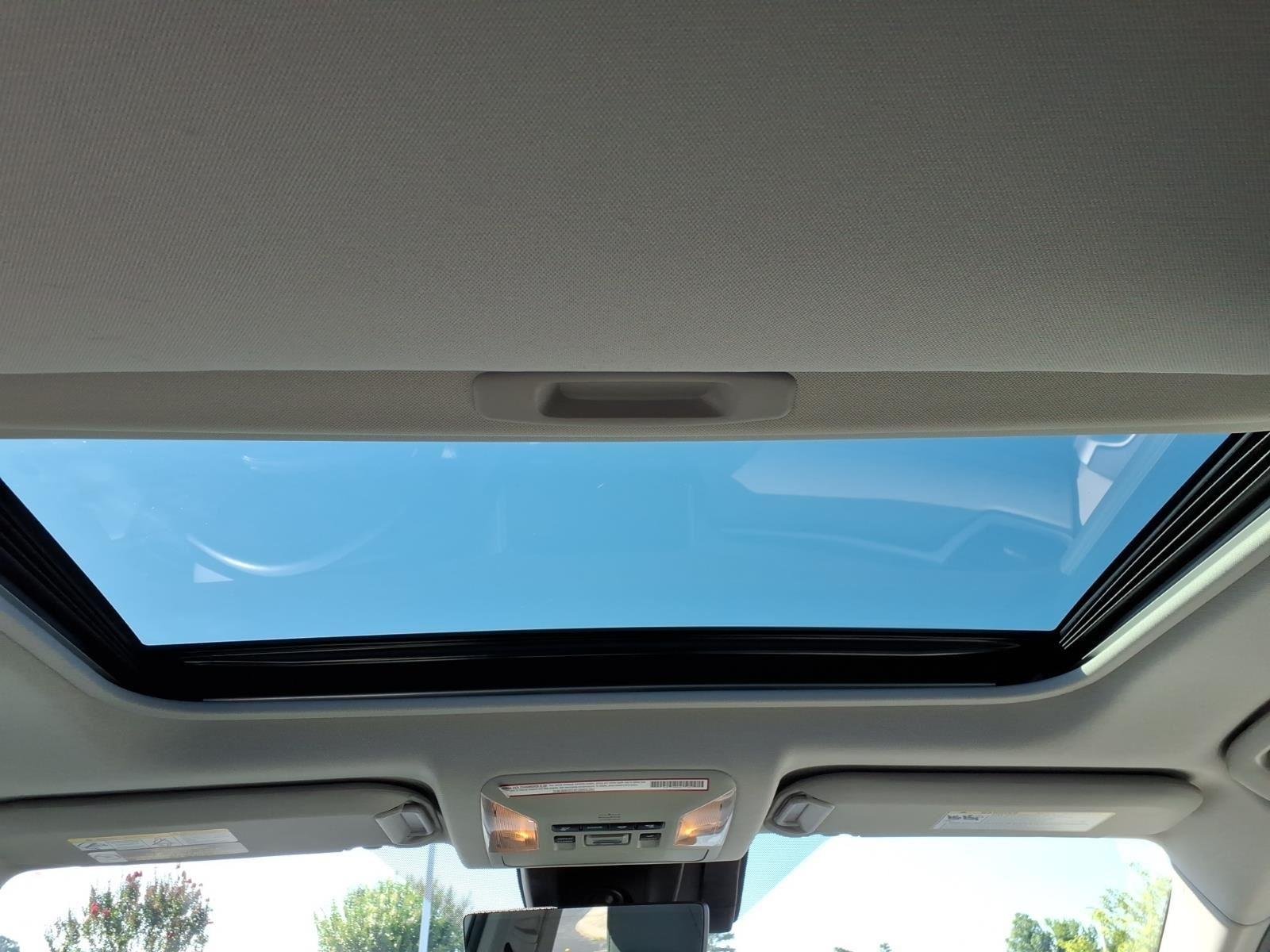 Used 2021 Silver Sky Metallic Toyota XLE Premium image 6