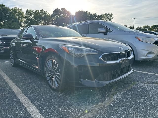 2018 Kia Stinger Premium AWD's photo
